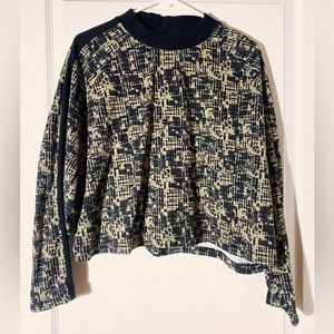 NOISY MAY slightly cropped oversized long sleeve top size M